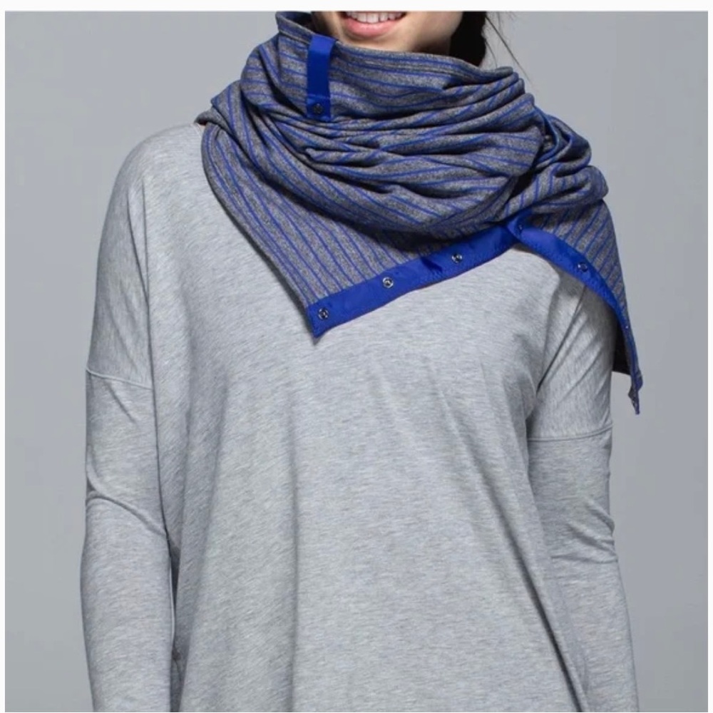 Lululemon vinyasa scarf